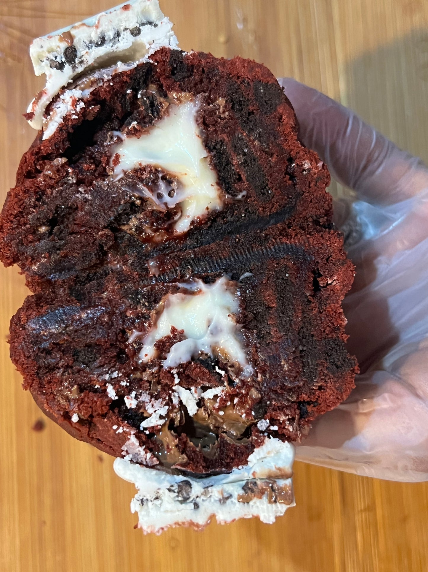 Oreo cream Red velvet