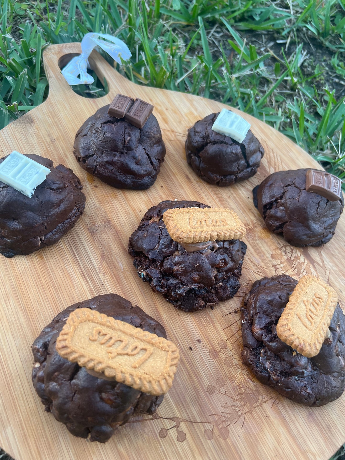 Caramel chocolate cookies